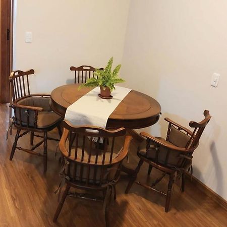 Apartamento Centro Gramado 01 Διαμέρισμα Εξωτερικό φωτογραφία